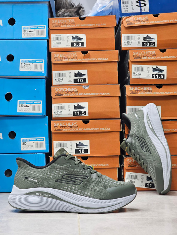 کتونی طبی Skechers Max Cushioning | کفش پیاده‌روی اسکیچرز مکس کوشن مردانه ساخت ویتنام ، با جعبه بارکد دار سایز (40 تا 45) فروش تکی و عمده