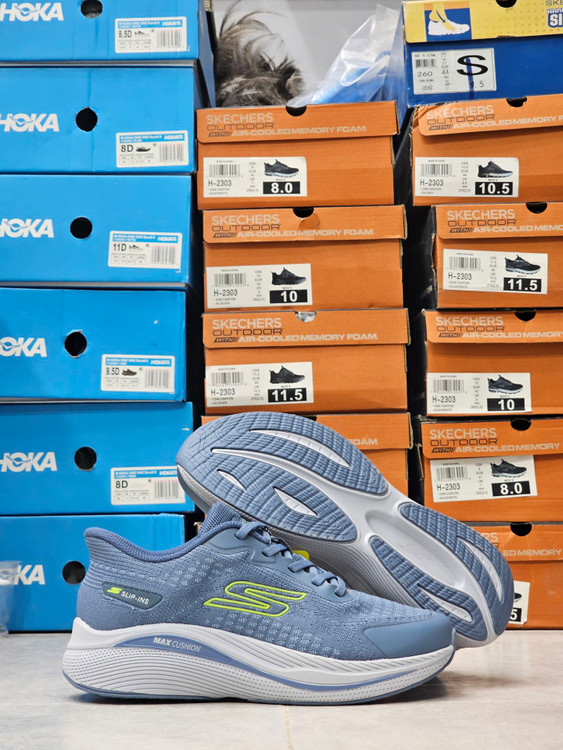 کتونی طبی Skechers Max Cushioning | کفش پیاده‌روی اسکیچرز مکس کوشن مردانه ساخت ویتنام ، با جعبه بارکد دار سایز (40 تا 45) فروش تکی و عمده