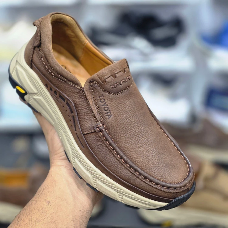 کفش کتونی تویوتا چرم وارداتی زیره طبی مسترکوالیتی | Toyota Leather Shoes /سایز 40 تا 45/