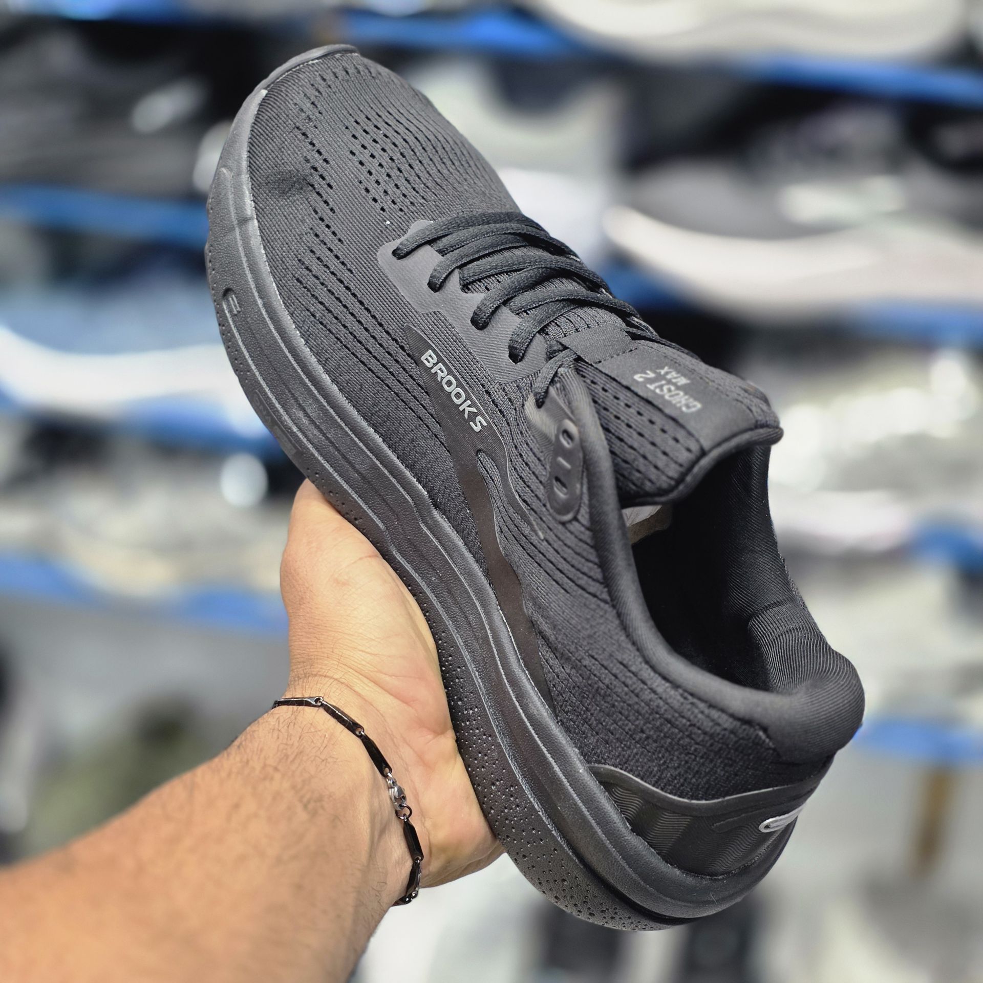 کتونی بروکس گاست مکس 2 /Brooks Ghost Max 2/سایز 40 تا 45/ فروش تکی و عمده