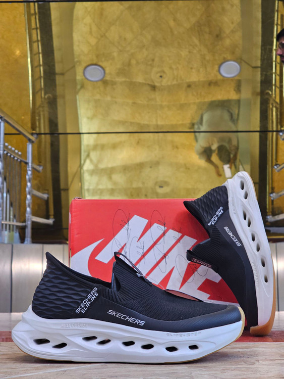 کتونی اسکیچرز بدون بند Skechers Max Cushioning مسترکوالیتی | فوق راحت مردانه سایز /40 تا 45/