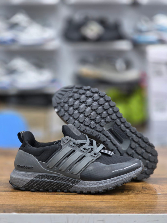 کتونی آدیداس اولترا بوست آل ترین ساخت ویتنام | Adidas Ultraboost All Terrain زنانه/ سایز 36+37+38+39+40 / فروش تکی و عمده