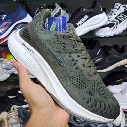 کتونی اسکیچرز مکس کوشنینگ مسترکوالیتی سبز زیره سفید | Skechers Max Cushioning | سایز 40 تا 45