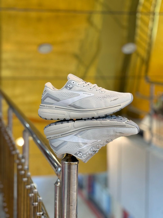 کفش پیاده‌روی و دویدن بروکس گاست ۱۵ (Brooks Ghost 15) – کیفیت مستر کوالیتی ویتنام /سایز 36 الی 45/ فروش تک و عمده