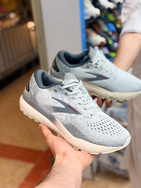 کفش کتونی بروکس گاست 16 مسترکوالیتی | Brooks Ghost 16 | سایز 40 تا 45 | راحتی بی‌نظیر برای دویدن و استفاده روزمره