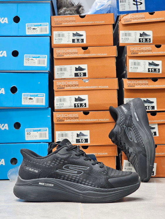 کتونی طبی Skechers Max Cushioning | کفش پیاده‌روی اسکیچرز مکس کوشن مردانه ساخت ویتنام ، با جعبه بارکد دار سایز (40 تا 45) فروش تکی و عمده