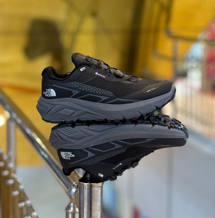 کتونی تریل رانینگ ویتنام نورث فیث the north face / ضد آب و گورتکس / زیره ویبرام / طبیعت‌گردی و شهری / ضمانت کیفیت کالا / سایز ۴۰ الی ۴۵/ساخت ویتنام/فروش تکی و عمده