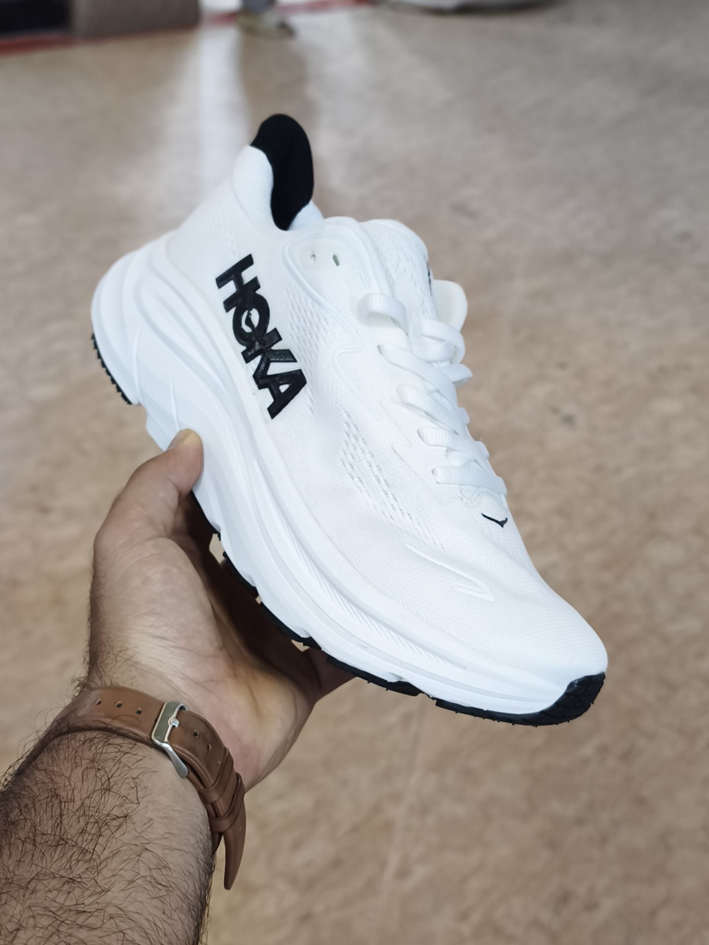 کتونی هوکا کلیفتون 10 مسترکوالیتی | Hoka Clifton 10 | نهایت نرمی و راحتی برای پیاده‌روی و رانینگ | سایز 40 تا 45