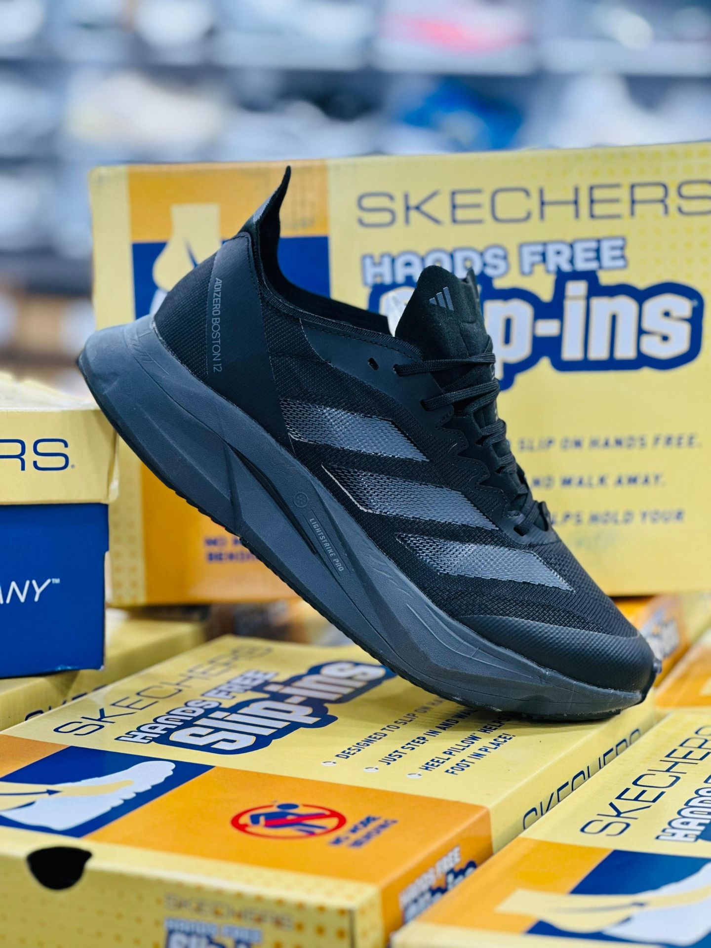 کتونی آدیداس ادیزیرو بوستون Adizero Boston 12 مسترکوالیتی | سایز 40 تا 45 |