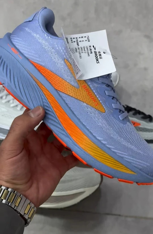 کتونی بروکس گاست 17 مسترکوالیتی /Brooks Ghost 17/سایز 40 الی 45/