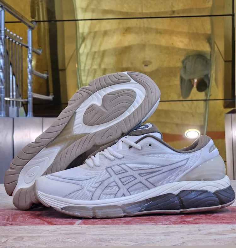 کفش کتونی اسیکس ژل کوانتوم 180 مستر کوالیتی/سایز 40 الی 45/Asics GEL-Quantum 180/