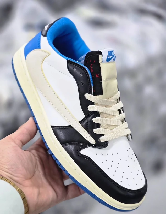 کتونی نایک ایر جردن / سایز 40 الی 44 / | Nike Air Jordan اورجینال با طراحی اسپرت و حرفه‌ای