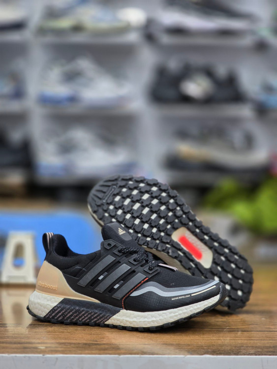 کتونی آدیداس اولترا بوست آل ترین ساخت ویتنام | Adidas Ultraboost All Terrain زنانه/ سایز 36+37+38+39+40 / فروش تکی و عمده