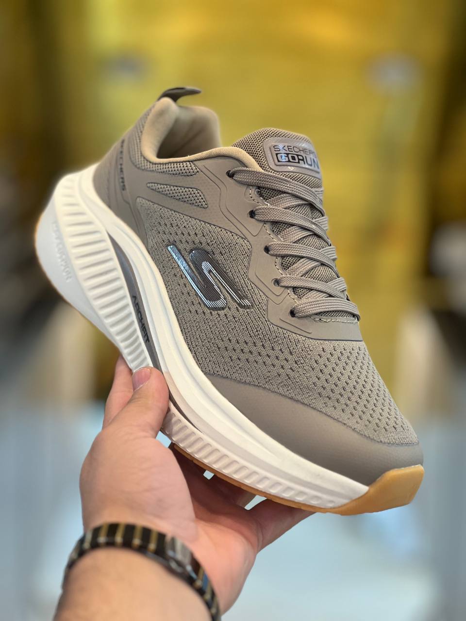 کتونی اسکیچرز وارداتی Skechers Go Run Arch Fit /سایز 40 الی 45/