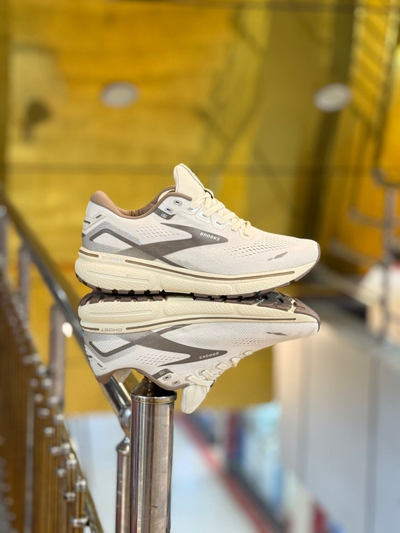 کفش پیاده‌روی و دویدن بروکس گاست ۱۵ (Brooks Ghost 15) – کیفیت مستر کوالیتی ویتنام /سایز 36 الی 45/ فروش تک و عمده