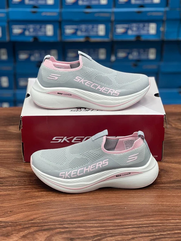 کفش طبی اسکیچرز  /سایز 37 الی 40/Skechers Go Walk Max Cushioning/