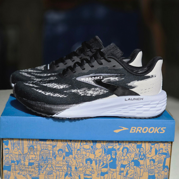 کفش کتونی بروکس لانچ 11 مسترکوالیتی /Brooks Launch 11/سایز 38 الی 45/