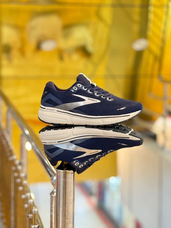 کفش پیاده‌روی و دویدن بروکس گاست ۱۵ (Brooks Ghost 15) – کیفیت مستر کوالیتی ویتنام /سایز 36 الی 45/ فروش تک و عمده