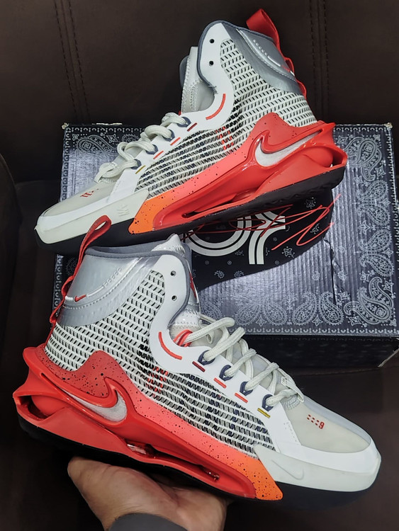 کتونی بسکتبال نایک ایر زوم جی‌تی جامپ Nike Air Zoom GT Jump | ساخت ویتنام | سایز ۴۰، ۴۲، ۴۵