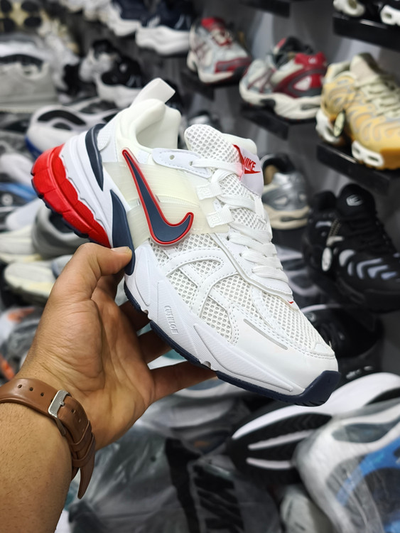کفش کتونی نایک وی تو کی /سایز 40 الی 45/Nike V2k Run/