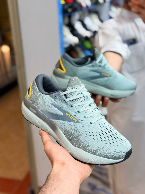 کفش کتونی بروکس گاست 16 مسترکوالیتی | Brooks Ghost 16 | سایز 40 تا 45 | راحتی بی‌نظیر برای دویدن و استفاده روزمره