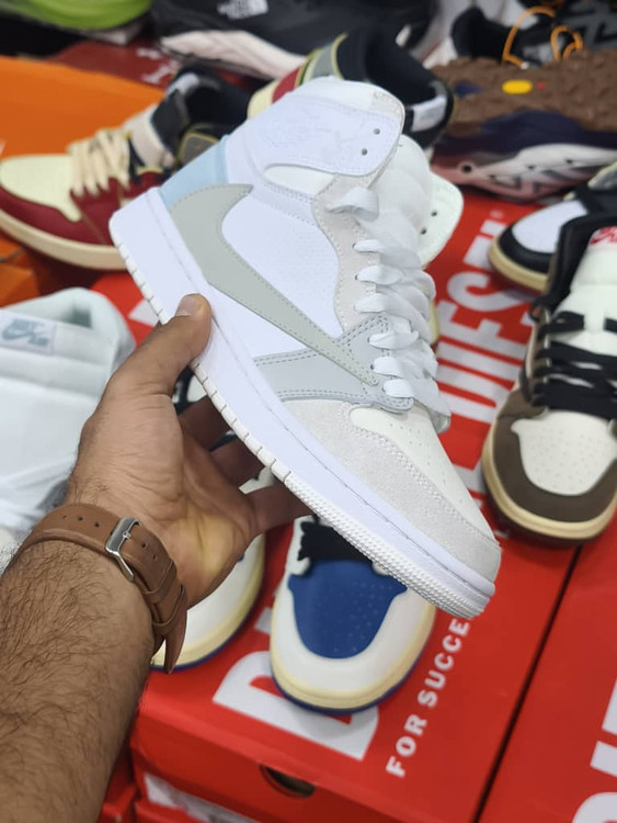 کفش کتونی نایک ایر جردن ساق دار مسترکوالیتی ویتنامی /سایز 40 الی 45/Nike Air jordan/
