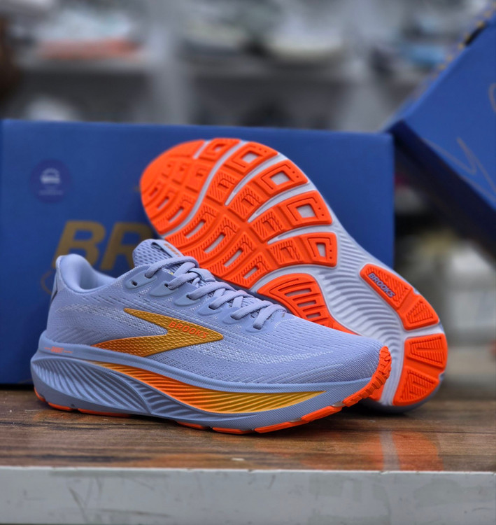 کتونی بروکس گوست 17 | Brooks Ghost 17 اصل درجه یک – سایز ۴۰ تا ۴۵ – ساخت ویتنام / فروش تکی و عمده/✨ فوق‌العاده سبک و نرم
