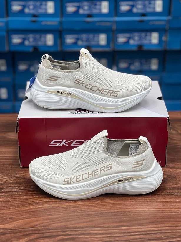 کفش طبی اسکیچرز  /سایز 37 الی 40/Skechers Go Walk Max Cushioning/