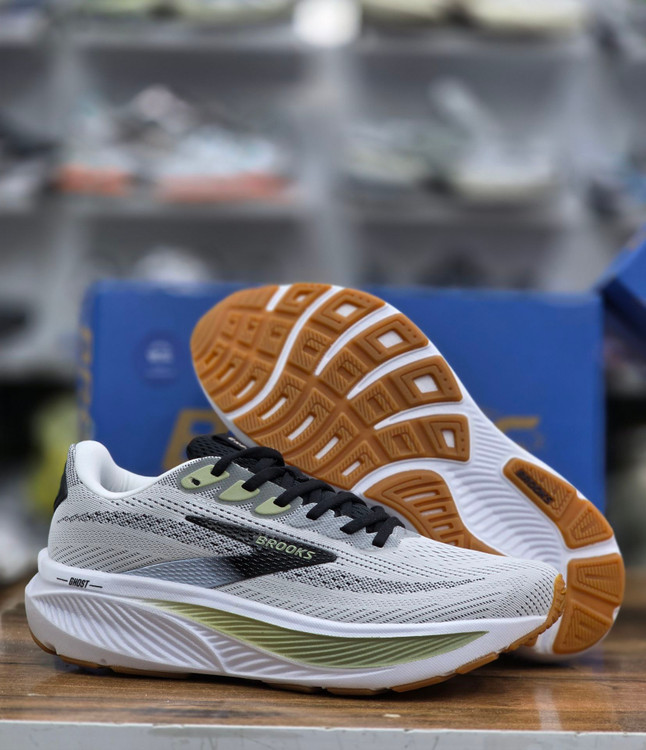 کتونی بروکس گوست 17 | Brooks Ghost 17 اصل درجه یک – سایز ۴۰ تا ۴۵ – ساخت ویتنام / فروش تکی و عمده/✨ فوق‌العاده سبک و نرم
