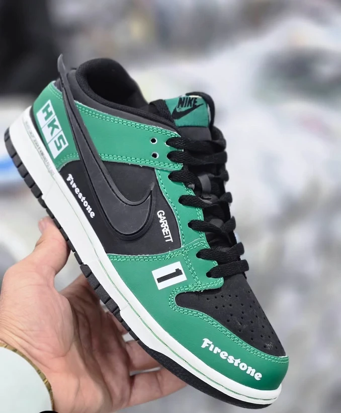 کتونی نایک ایر جردن / سایز 40 الی 44 / | Nike Air Jordan اورجینال با طراحی اسپرت و حرفه‌ای