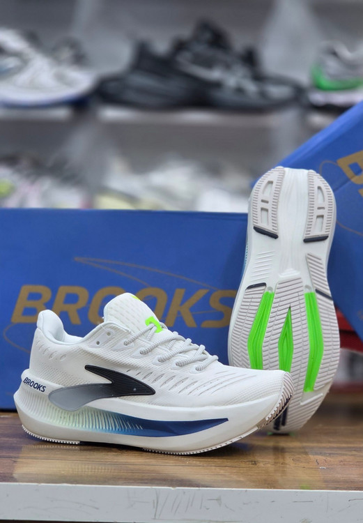 کفش کتونی پیاده روی و رانینگ بروکس گلیسیرین مکس ۲ / Brooks Glyceri max 2 / ضمانت کیفیت / ساخت ویتنام /جعبه و بارکد دار / سایز ۴۰الی ۴۵ /فروش به صورت  تکی و عمده