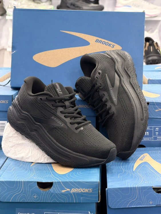 کتونی رانینگ بروکس گاست مکس ۲ (Brooks Ghost Max 2) - راحتی بی‌نظیر برای پیاده‌روی و دویدن / سایز 40 الی 45/ فروش عمده ‌و تکی