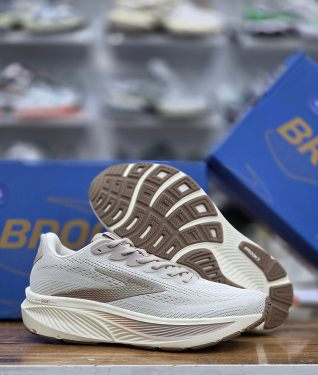 کتونی بروکس گوست 17 | Brooks Ghost 17 اصل درجه یک – سایز ۴۰ تا ۴۵ – ساخت ویتنام / فروش تکی و عمده/✨ فوق‌العاده سبک و نرم