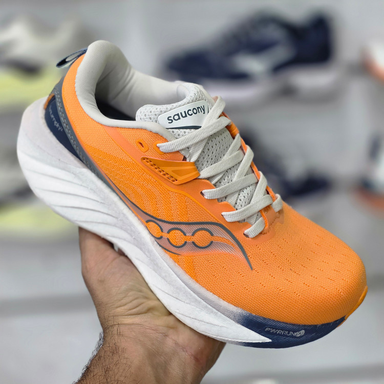 کتونی رانینگ و پیاده‌روی ساکونی تریومف 22 Saucony Triumph 22 | سایز 36 تا 46 | مناسب دویدن و استفاده روزمره