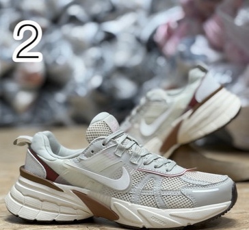 کتونی نایک وی تو کی Nike V2k Run /سایز 40 الی 45 /ساخت ویتنام | باجعبه بارکد دار/بالاترین کیفیت درجه ۱