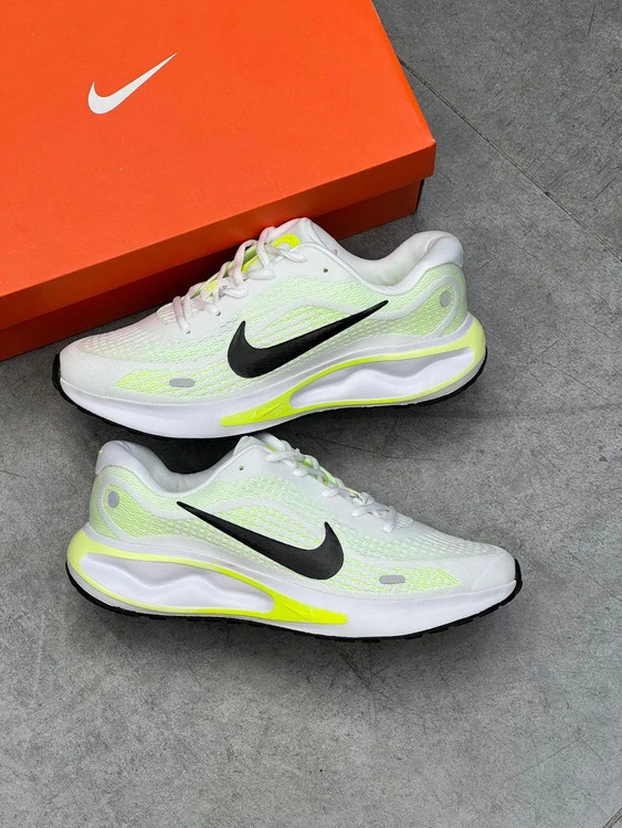 کتونی نایک جورنی ران مسترکوالیتی /سایز 40 الی 45/Nike Journey Run/