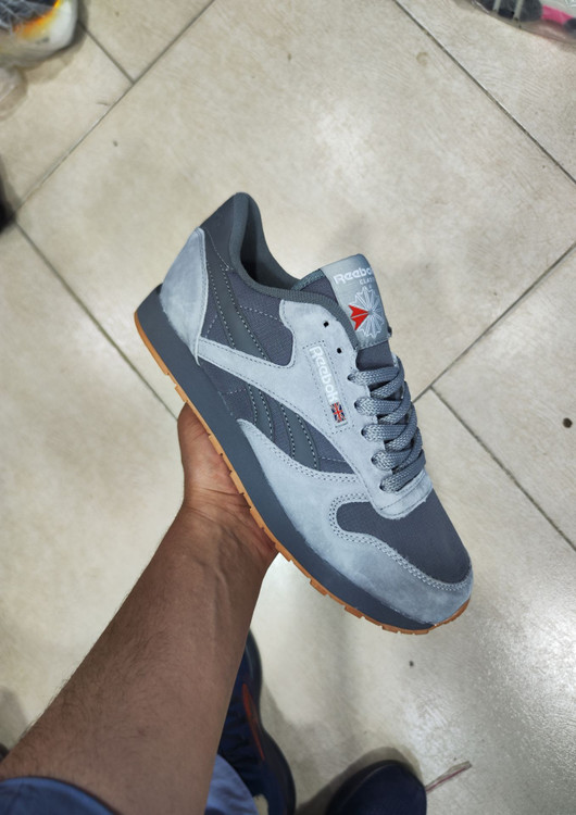 کفش کتونی ریباک Reebok مستر کوالیتی A / سایز ۴۰ الی ۴۵ / ساخت ویتنام / فروش ویژه به صورت تک و عمده /