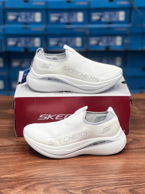 کفش طبی اسکیچرز  /سایز 37 الی 40/Skechers Go Walk Max Cushioning/
