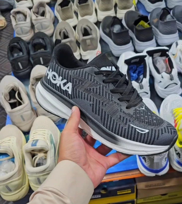 کتونی هوکا کلیفتون ۹ مسترکوالیتی (خرید عمده و تک - سایز ۴۰ تا ۴۵) / Hoka Clifton 9