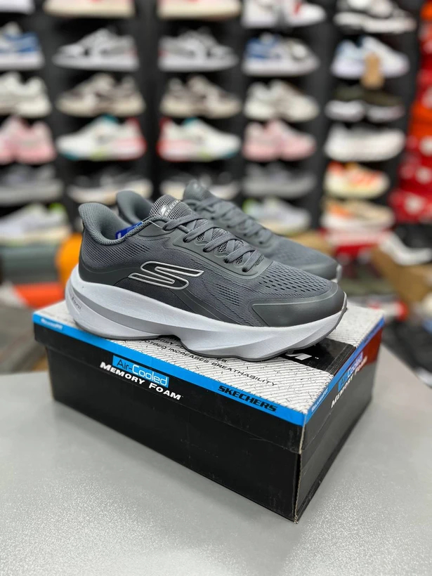 کتونی اسکیچرز زنانه هایپر برست مسترکوالیتی /سایز 37 الی 40/Skechers Hyper Burst/ فروش عمده و تک