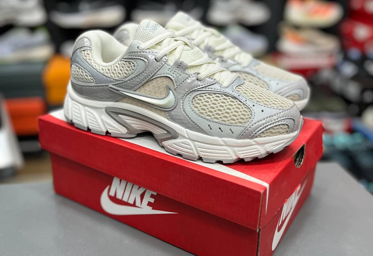کتونی نایک وی فایو کی مسترکوالیتی (خرید عمده و تک - سایز ۳۷ تا ۴۰) / Nike V5k Run