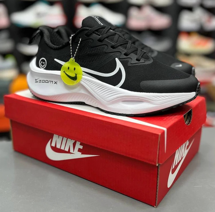 کتونی نایک زوم ایکس لبخندی مسترکوالیتی /Nike Zoom X/سایز 37 تا 40/ فروش عمده و تک