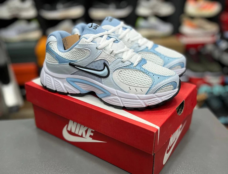 کتونی نایک وی فایو کی مسترکوالیتی (خرید عمده و تک - سایز ۳۷ تا ۴۰) / Nike V5k Run