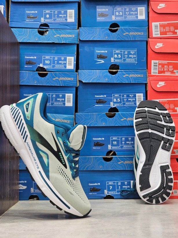 کتونی بروکس آدرنالین جی‌تی‌اس ۲۳ - Brooks Adrenaline GTS 23 مسترکوالیتی (خرید عمده و تک - سایز ۴۰ تا ۴۵)