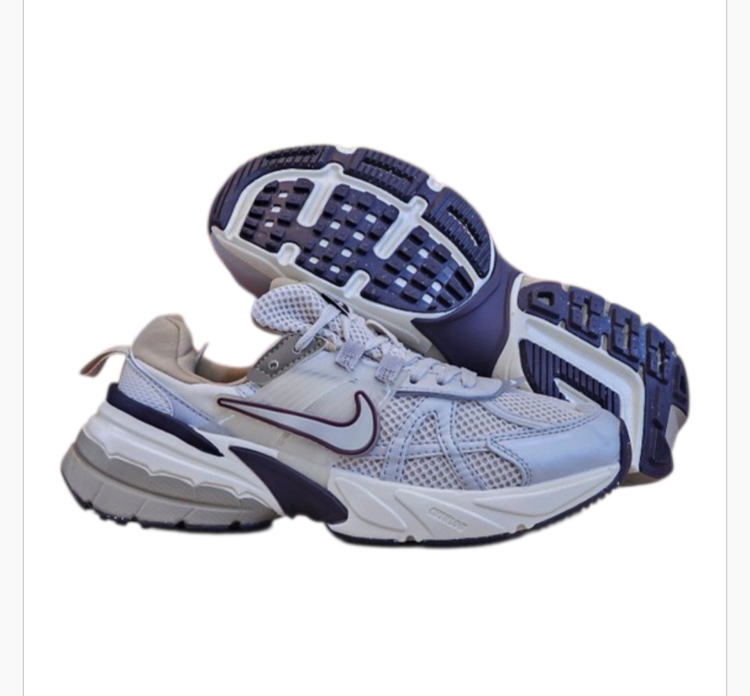 کتونی نایک وی تو کی زنانه مسترکوالیتی /سایز 37 الی 40/Nike V2k Run/ فروش عمده و تک