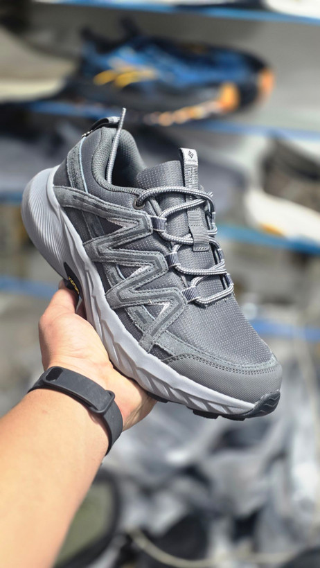 کتونی کلمبیا جی‌تکس (Columbia GORE-TEX) کیفیت مسترکوالیتی ویتنام (خرید عمده و تک - سایز ۴۰ تا ۴۵)