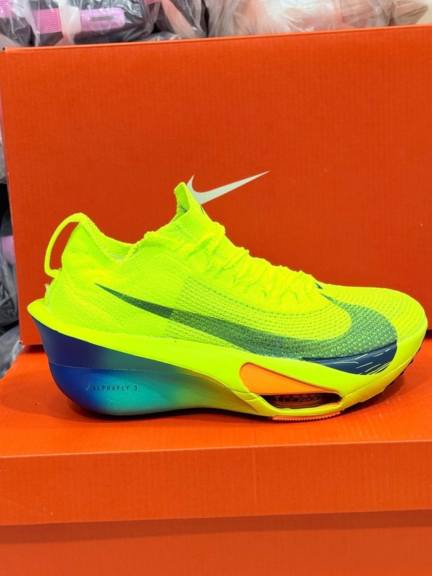کتونی نایک آلفافلای ۳ مسترکوالیتی / سایز ۳۷ الی 4۰ /Nike Alphafly 3 / فروش عمده و تک