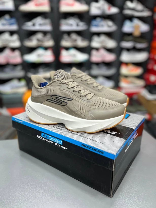 کتونی اسکیچرز زنانه هایپر برست مسترکوالیتی /سایز 37 الی 40/Skechers Hyper Burst/ فروش عمده و تک