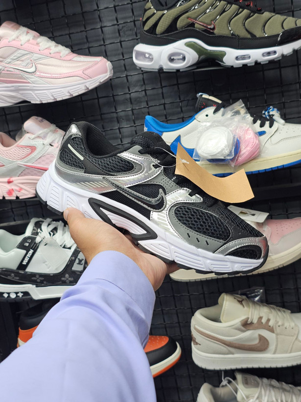 کتونی نایک وی فایو کی مسترکوالیتی (خرید عمده و تک - سایز 40 تا ۴5) / Nike V5k Run