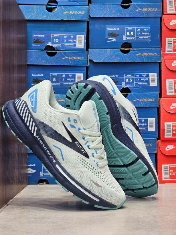 کتونی بروکس آدرنالین جی‌تی‌اس ۲۳ - Brooks Adrenaline GTS 23 مسترکوالیتی (خرید عمده و تک - سایز ۴۰ تا ۴۵)
